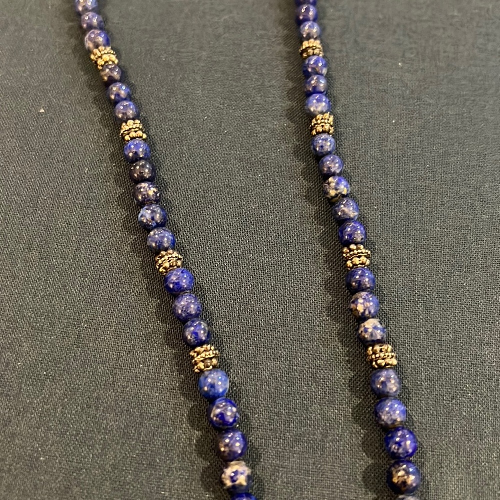 Beautiful necklace - Picture 4 of 8